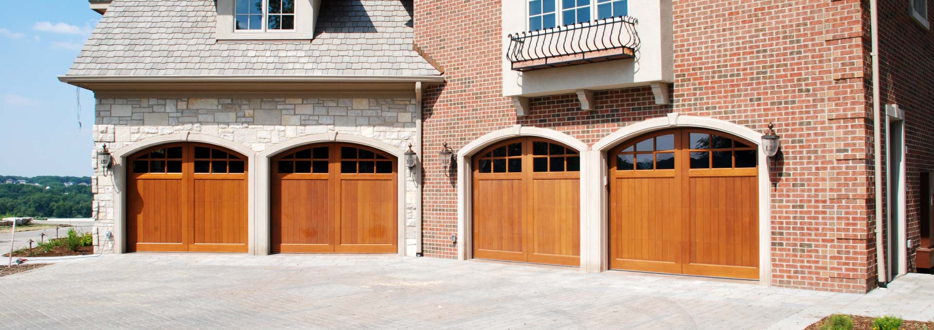 Signature® Carriage Garage door installation by experienced technicians